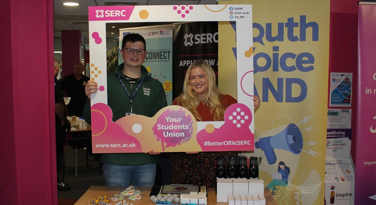 Picture of students at Refreshers Fair 2023